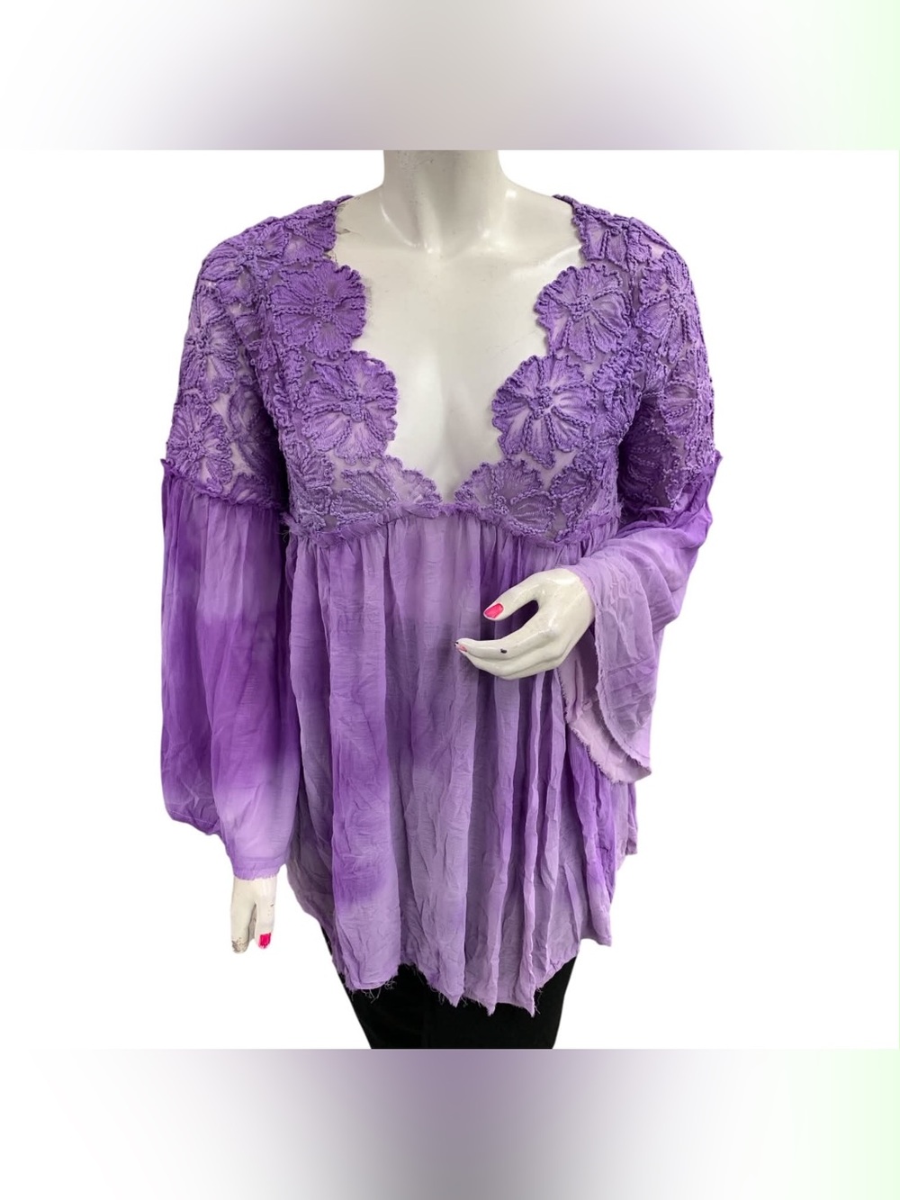 Free People Lavender Floral Lace V-Neck Tunic Size XL